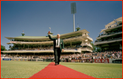 Inzamam-ul-Haq & Mohammad Yousuf run past Andrew Flintoff.